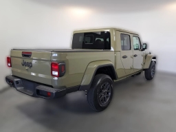Jeep Gladiator Sport S 4x4 2026