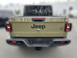 Jeep Gladiator Willys 4x4 2026