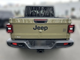 Jeep Gladiator Willys 4x4 2026