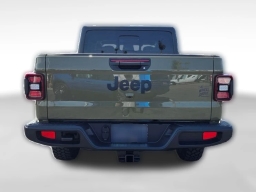Jeep Gladiator Willys 4x4 2026