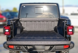 Jeep Gladiator Willys 4x4 2026