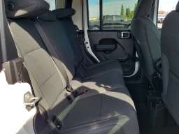 Jeep Gladiator Willys 4x4 2026