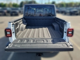 Jeep Gladiator Willys 4x4 2026