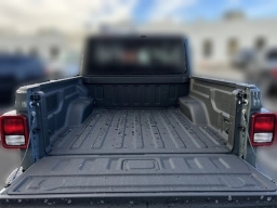 Jeep Gladiator Sport 4x4 2026