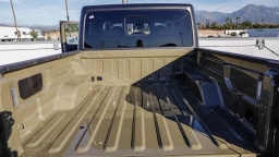 Jeep Gladiator Sport S 4x4 2026