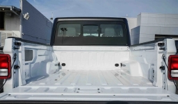 Jeep Gladiator Sport 4x4 2026