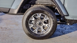 Jeep Gladiator Sahara 4x4 2026