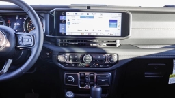 Jeep Gladiator Sahara 4x4 2026