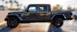 Jeep Gladiator Willys 4x4 2026