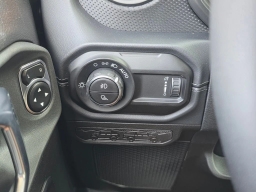 Jeep Gladiator Mojave 4x4 2026