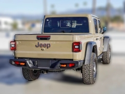 Jeep Gladiator Mojave 4x4 2026