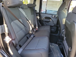 Jeep Gladiator Mojave 4x4 2026