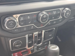 Jeep Gladiator Mojave 4x4 2026