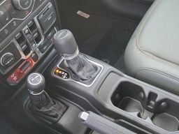 Jeep Gladiator Mojave 4x4 2026