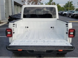 Jeep Gladiator Mojave 4x4 2026