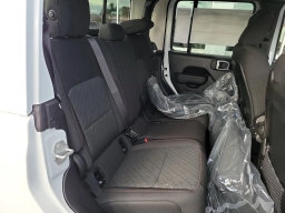 Jeep Gladiator Mojave 4x4 2026