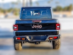 Jeep Gladiator Mojave 4x4 2026