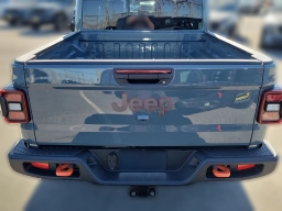 Jeep Gladiator Mojave 4x4 2026