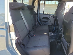 Jeep Gladiator Mojave 4x4 2026