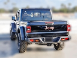 Jeep Gladiator Mojave 4x4 2026