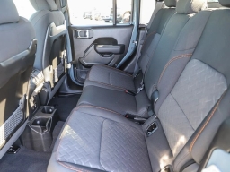 Jeep Gladiator Mojave 4x4 2026