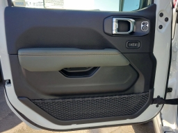 Jeep Gladiator Mojave 4x4 2026