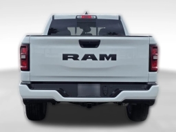Ram 1500 Express 4x2 Crew Cab 5'7" Box 2026