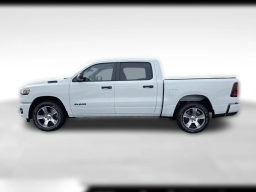 Ram 1500 Express 4x2 Crew Cab 5'7" Box 2026