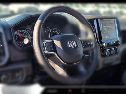 Ram 1500 Express 4x2 Crew Cab 5'7" Box 2026