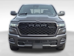 Ram 1500 Express 4x2 Crew Cab 5'7" Box 2026