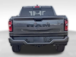 Ram 1500 Express 4x2 Crew Cab 5'7" Box 2026