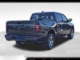 Ram 1500 Express 4x2 Crew Cab 5'7" Box 2026