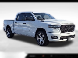 Ram 1500 Express 4x2 Crew Cab 5'7" Box 2026