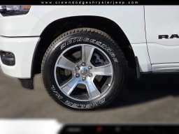 Ram 1500 Express 4x2 Crew Cab 5'7" Box 2026