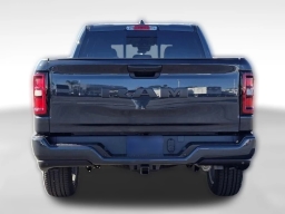 Ram 1500 Express 4x2 Crew Cab 5'7" Box 2026