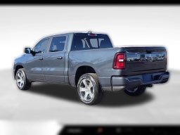 Ram 1500 Express 4x2 Crew Cab 5'7" Box 2026