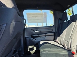 Ram 1500 Express 4x2 Crew Cab 5'7" Box 2026