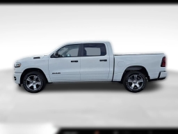 Ram 1500 Express 4x2 Crew Cab 5'7" Box 2026