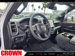 Ram 1500 Express 4x2 Crew Cab 5'7" Box 2026