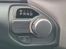 Ram 1500 Tradesman 4x2 Crew Cab 5'7" Box 2026