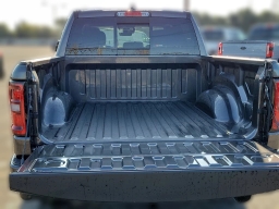 Ram 1500 Express 4x2 Crew Cab 5'7" Box 2026