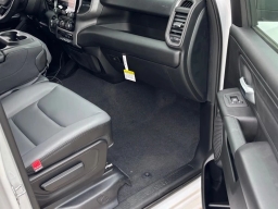 Ram 1500 Tradesman 4x2 Crew Cab 5'7" Box 2026