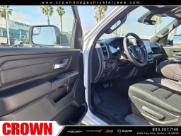 Ram 1500 Express 4x2 Crew Cab 5'7" Box 2026