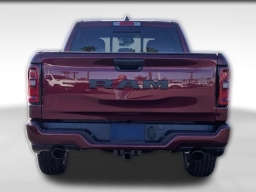 Ram 1500 Express 4x2 Crew Cab 5'7" Box 2026