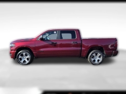 Ram 1500 Express 4x2 Crew Cab 5'7" Box 2026