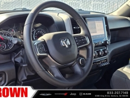 Ram 1500 Express 4x2 Crew Cab 5'7" Box 2026