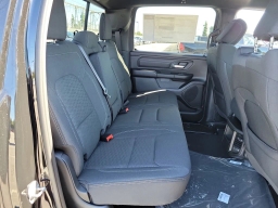 Ram 1500 Express 4x2 Crew Cab 5'7" Box 2026