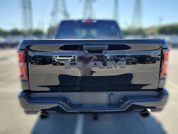 Ram 1500 Express 4x2 Crew Cab 5'7" Box 2026