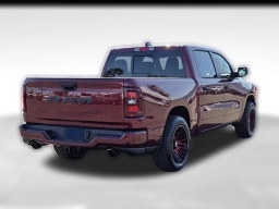 Ram 1500 Express 4x2 Crew Cab 5'7" Box 2026