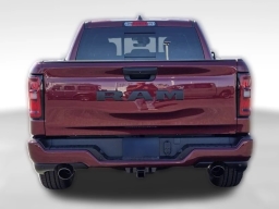 Ram 1500 Express 4x2 Crew Cab 5'7" Box 2026